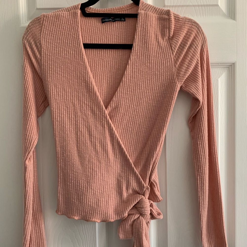 Abercrombie and Fitch wrap around long sleeve